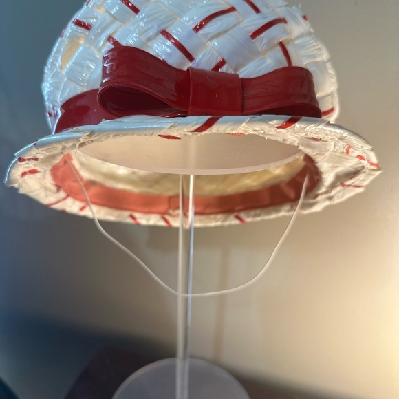 Vintage Red and White Woven Hat with Bow - Picture 8 of 10